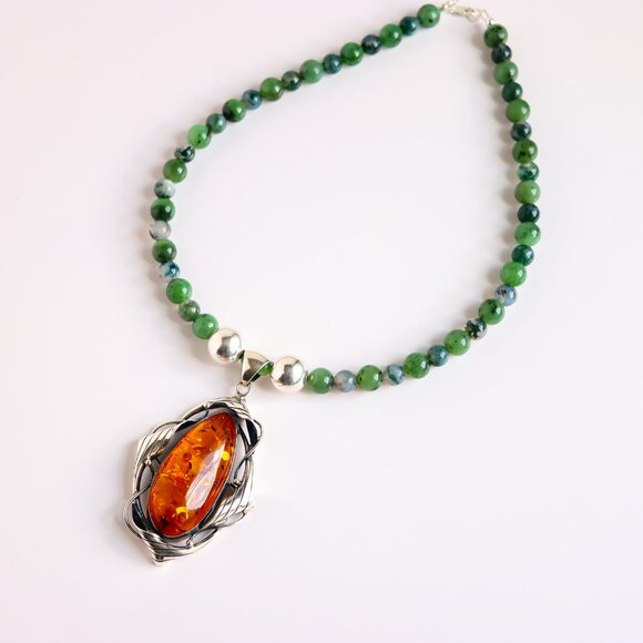 Cognac Amber & Jade Pendant Necklace – 925 Silver – Handmade Statement - Picture 4 of 6